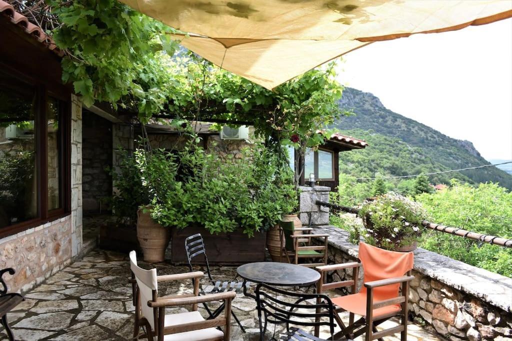 LílaiaΜικρή Πέτρινη Μεζονέτα 2别墅 外观 照片
